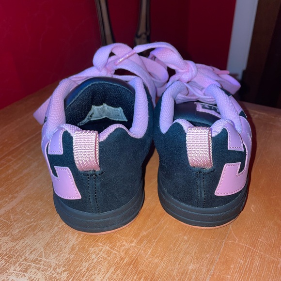 Rare Y2K Black & Pink DC Court Graffik Sneakers - Picture 4 of 10